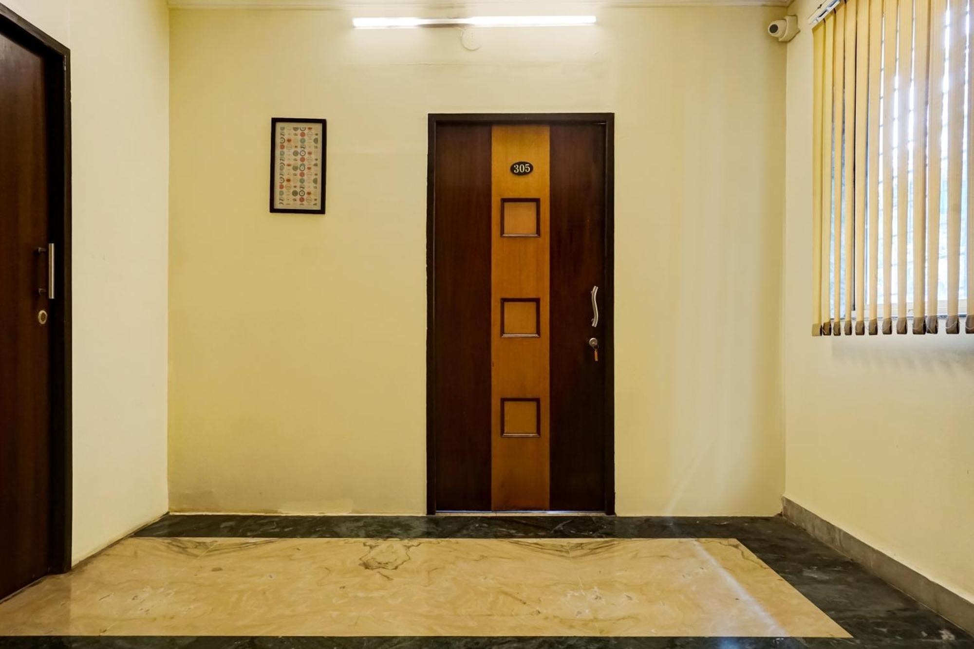 פונה Hotel Galaxy Residency Kalyani Nagar מראה חיצוני תמונה