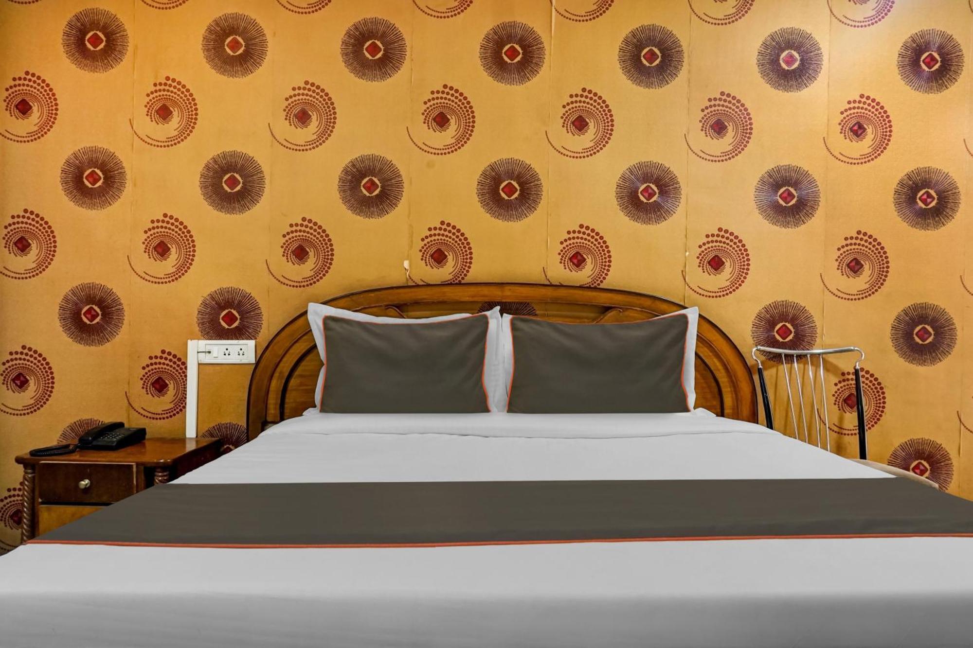 פונה Hotel Galaxy Residency Kalyani Nagar מראה חיצוני תמונה